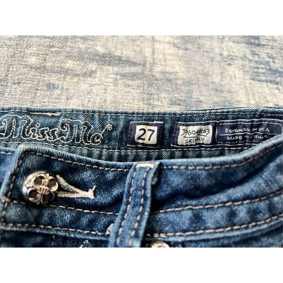 Miss Me Skinny Rhinestone Studs Chain Embellished Pocket Jeans Size 27 x 31 - Picture 3 of 6